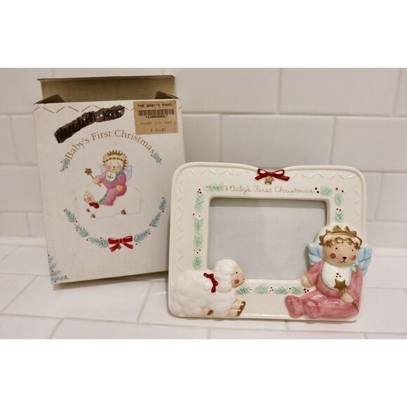 Charpénte Vintage Baby’s First Christmas Frame Pink/Girl - Picture 1 of 5